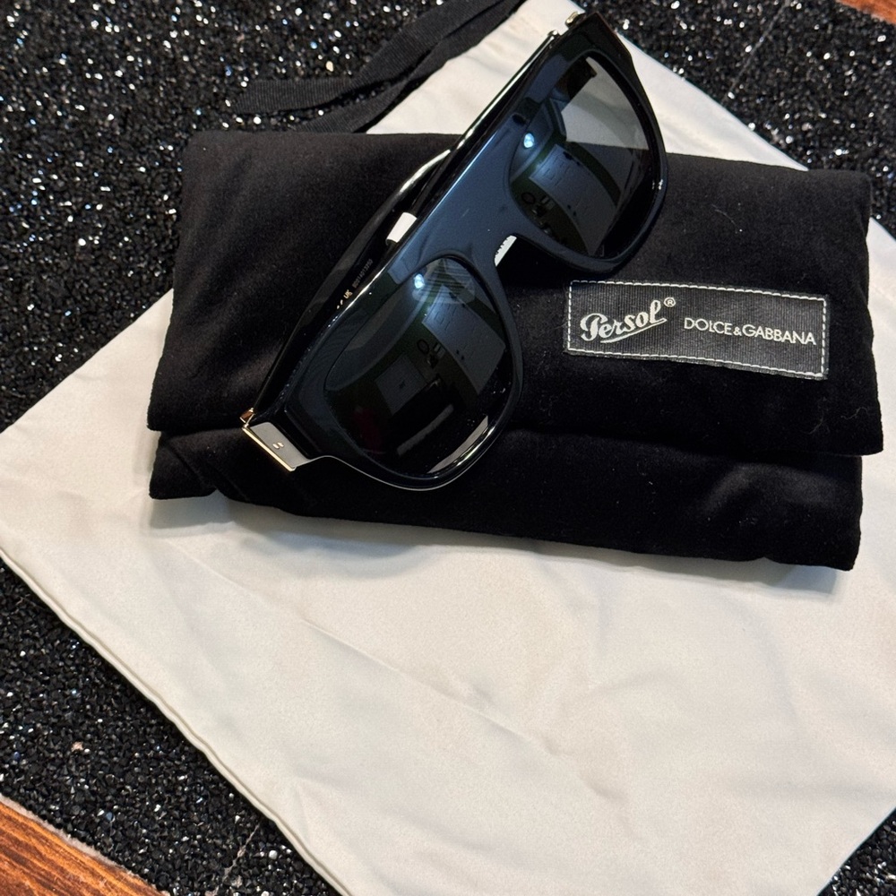 Dolce & Gabbana Black Sunglasses - Picture 13 of 15